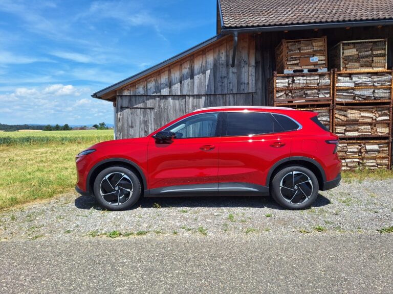 MGS5 EV Luxury