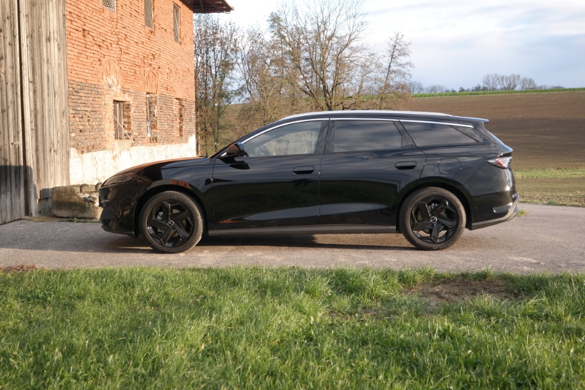 BYD Seal 6 DM-i Touring