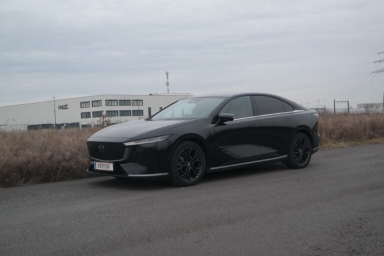 Mazda6e Takumi Plus
