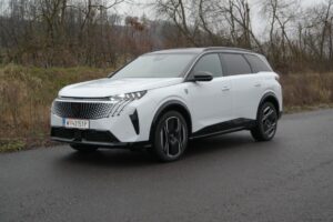 Peugeot E‑5008 GT: Elektrisches Familien-SUV mit Power