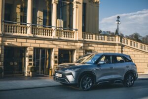 BYD baut auf Modellvielfalt: Atto 2 als BEV und als PHEV verfügbar