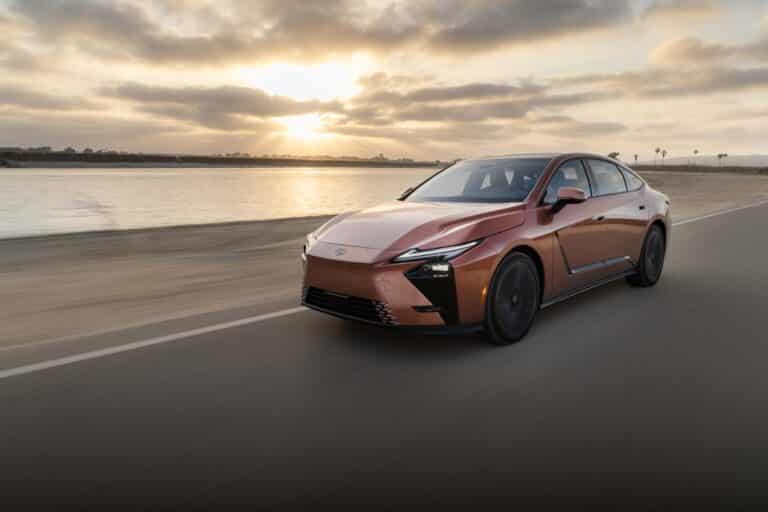 Lexus ES