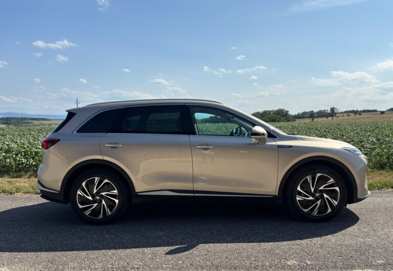 MGS6 EV Luxury