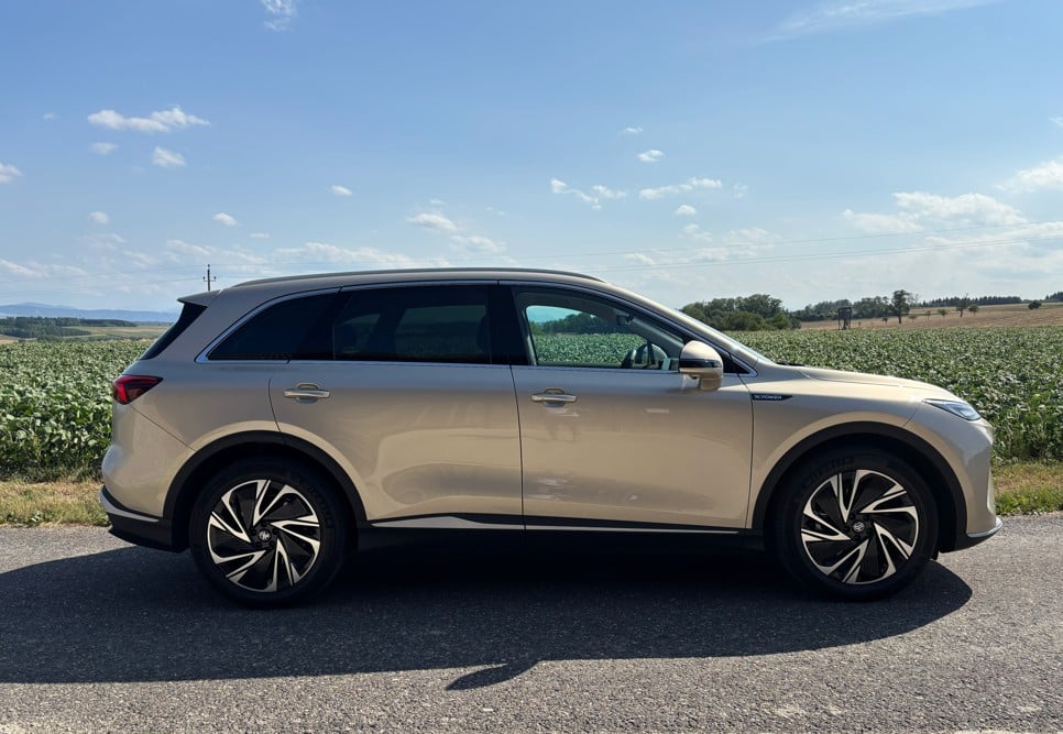MGS6 EV Luxury