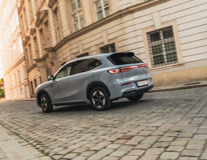 GEELY E5