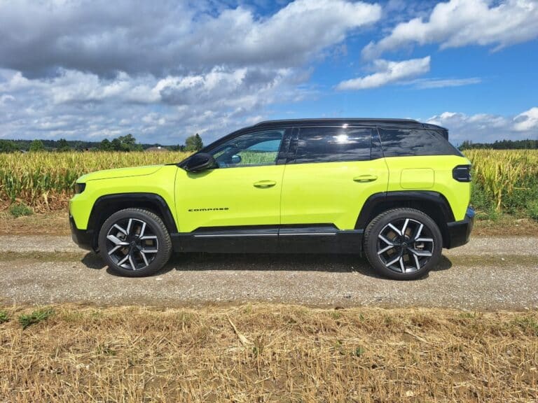Jeep Compass Elektro Summit
