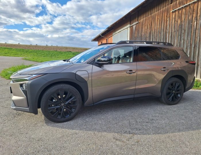 Toyota bZ4X Touring Lounge