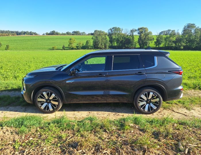 Mitsubishi Outlander PHEV Diamond